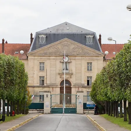 Апартаменты Design Proche Defense-paris